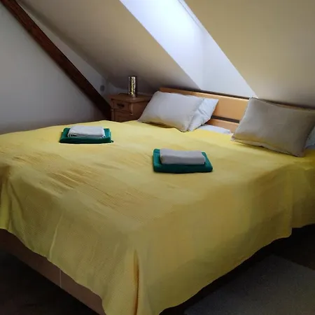 Privat bolig Podkrovi S Koupelnou *